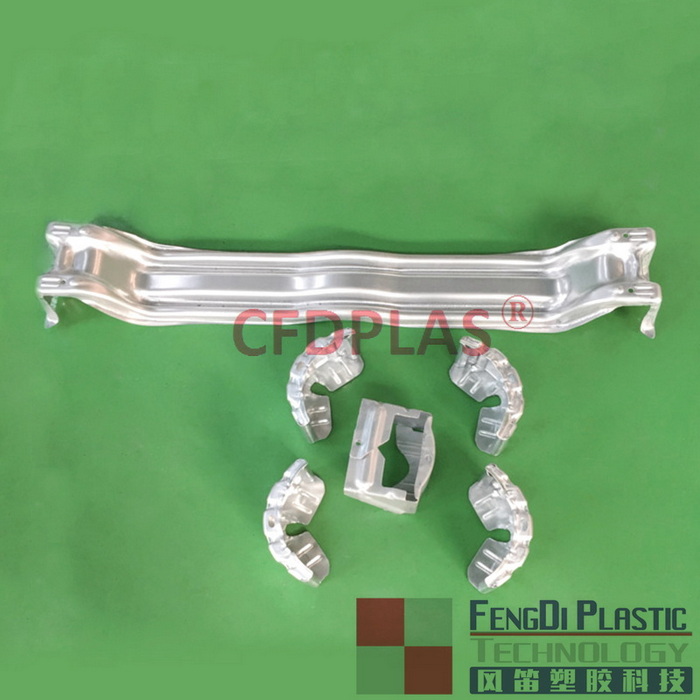 IBC_Steel_Cage_Middle_Corner_Support_for_bottom_pallet_CFDPLAS_11